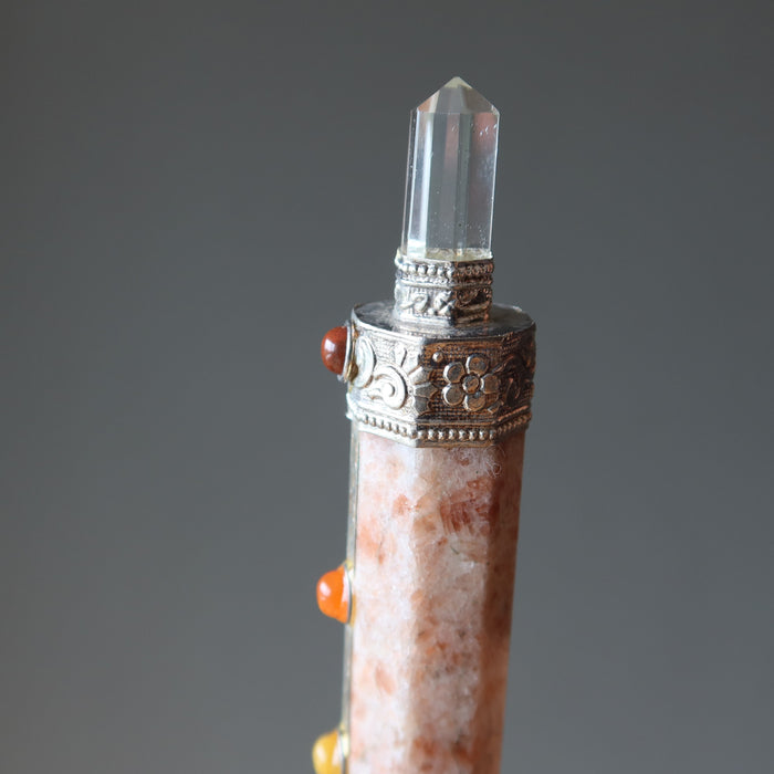 displaying a tip of Sunstone Aura Wand 
