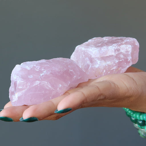 raw rose quartz stones