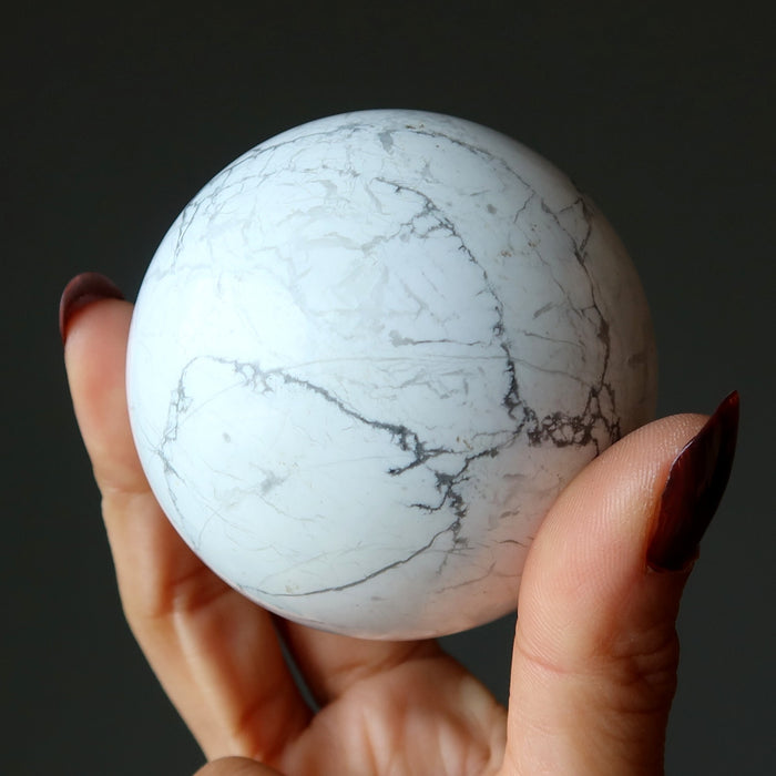 howlite sphere in hand
