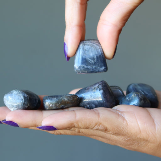 blue sapphire tumbled stones