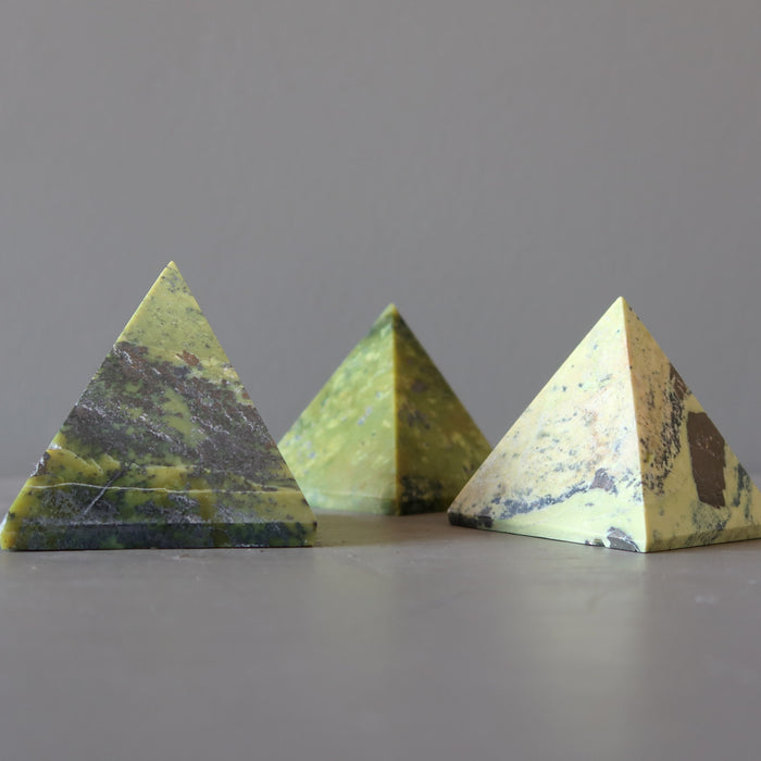 3 serpentine Pyramids